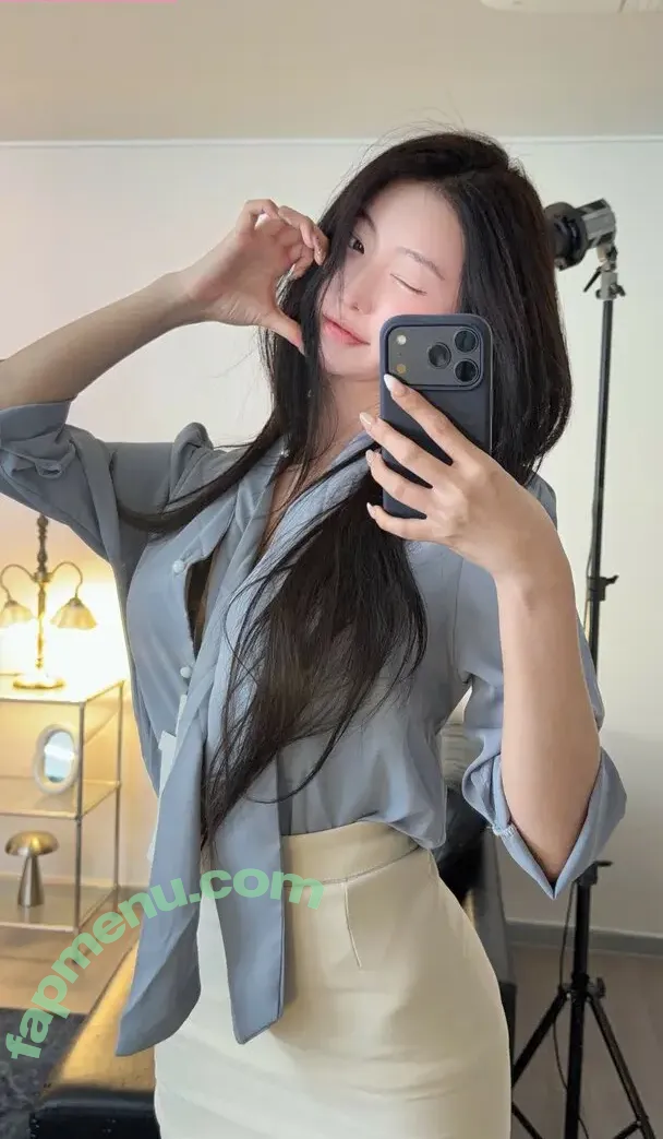 Haxxnini nude photo #0167 (Bumzi)