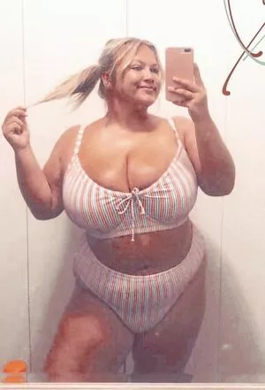 Hayden Buchko / brooke_hayy nude photo #0008