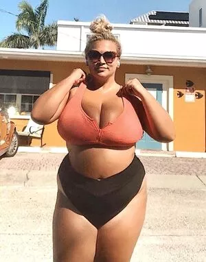 Hayden Buchko / brooke_hayy nude photo #0014