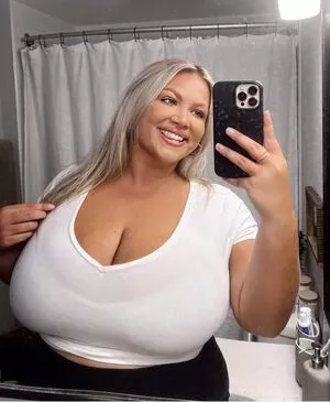 Hayden Buchko / brooke_hayy nude photo #0046