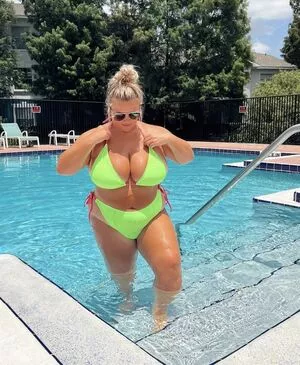 Hayden Buchko / brooke_hayy nude photo #0079