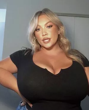 Hayden Buchko / brooke_hayy nude photo #0089