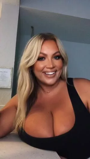 Hayden Buchko / brooke_hayy nude photo #0222