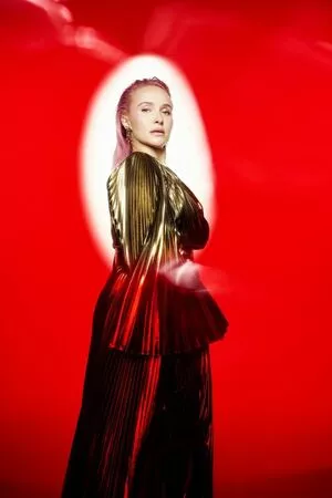 Hayden Panettiere / HaydenPanettiere / IHaydenPanettiere / haydenpanettier nude photo #0441