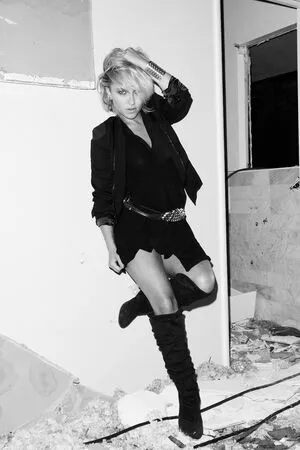 Hayden Panettiere / HaydenPanettiere / IHaydenPanettiere / haydenpanettier nude photo #0457