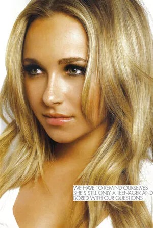 Hayden Panettiere / HaydenPanettiere / IHaydenPanettiere / haydenpanettier nude photo #0463