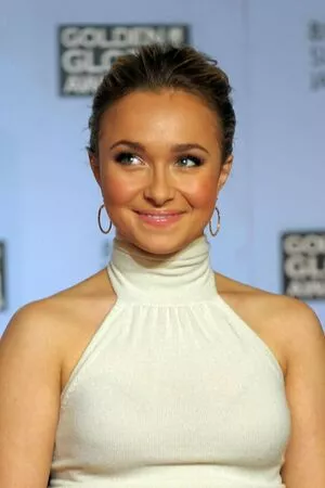 Hayden Panettiere / haydenpanettiere nude photo #0773