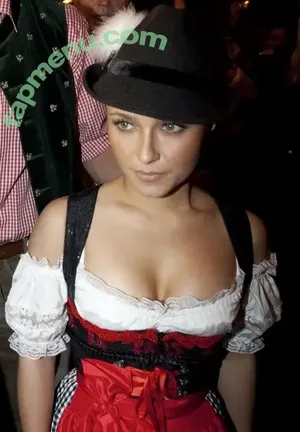 Hayden Panettiere / haydenpanettiere nude photo #0894