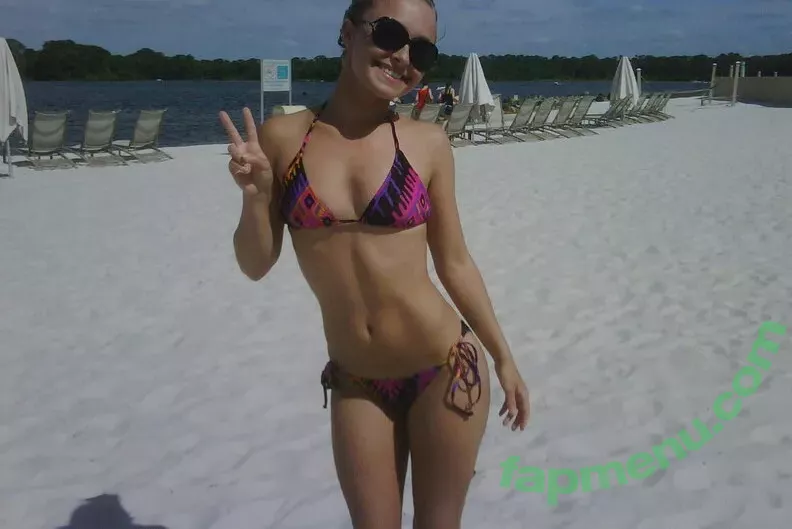 Hayden Panettiere nude photo #0345 (HaydenPanettiere / IHaydenPanettiere / haydenpanettier)