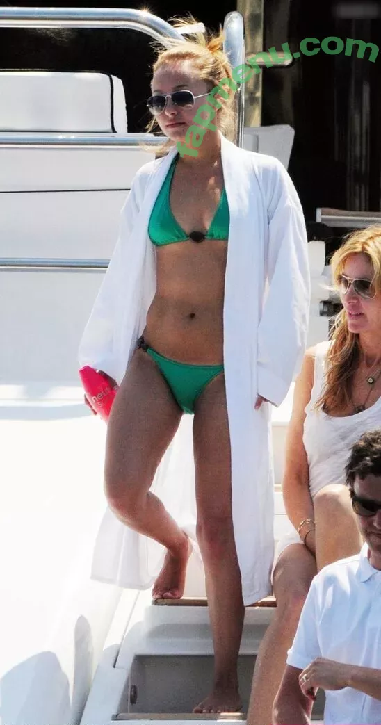 Hayden Panettiere nude photo #0624 (HaydenPanettiere / IHaydenPanettiere / haydenpanettier)