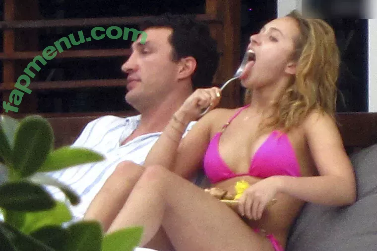 Hayden Panettiere nude photo #0634 (HaydenPanettiere / IHaydenPanettiere / haydenpanettier)