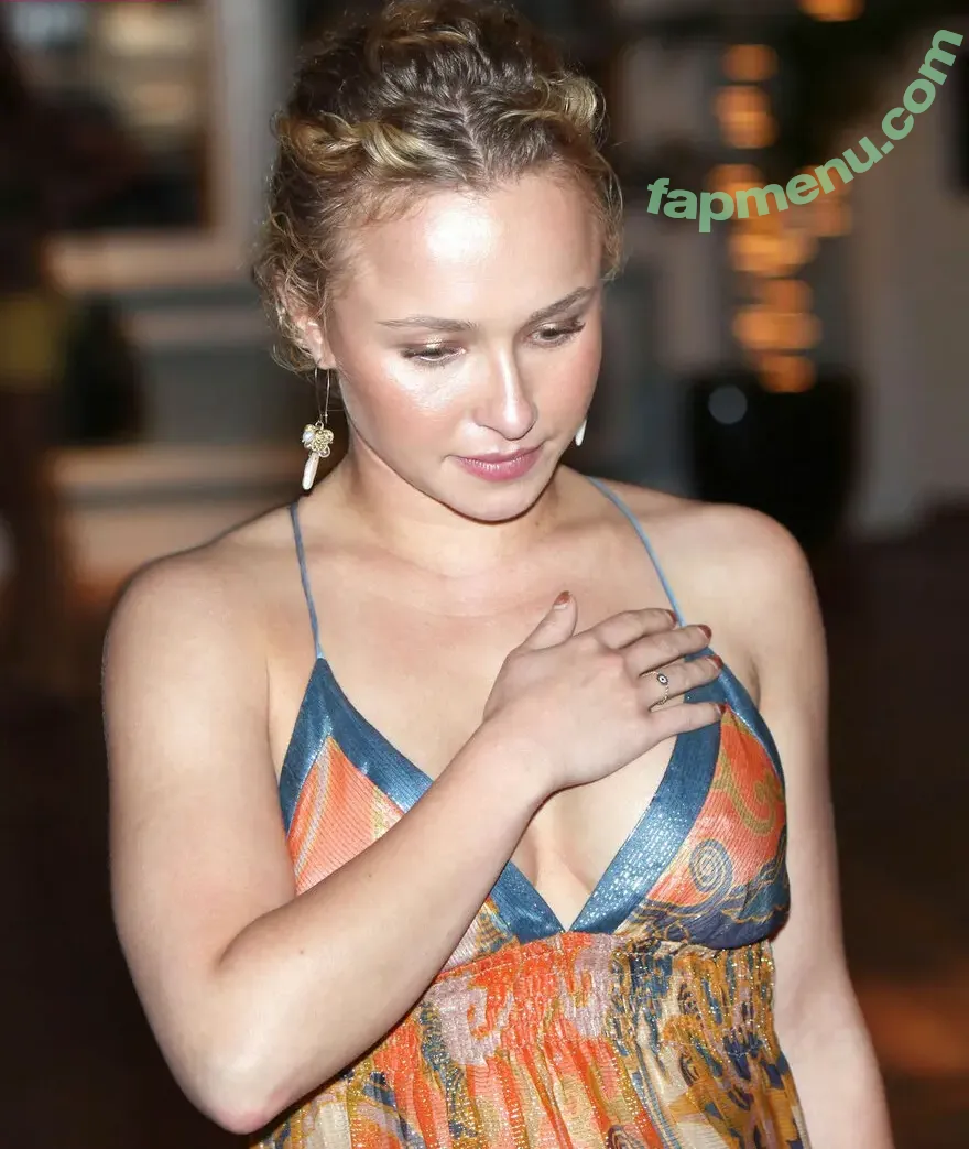 Hayden Panettiere nude photo #0979 (HaydenPanettiere / IHaydenPanettiere / haydenpanettier)