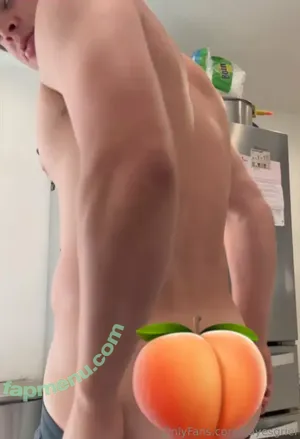  nude photo #0002