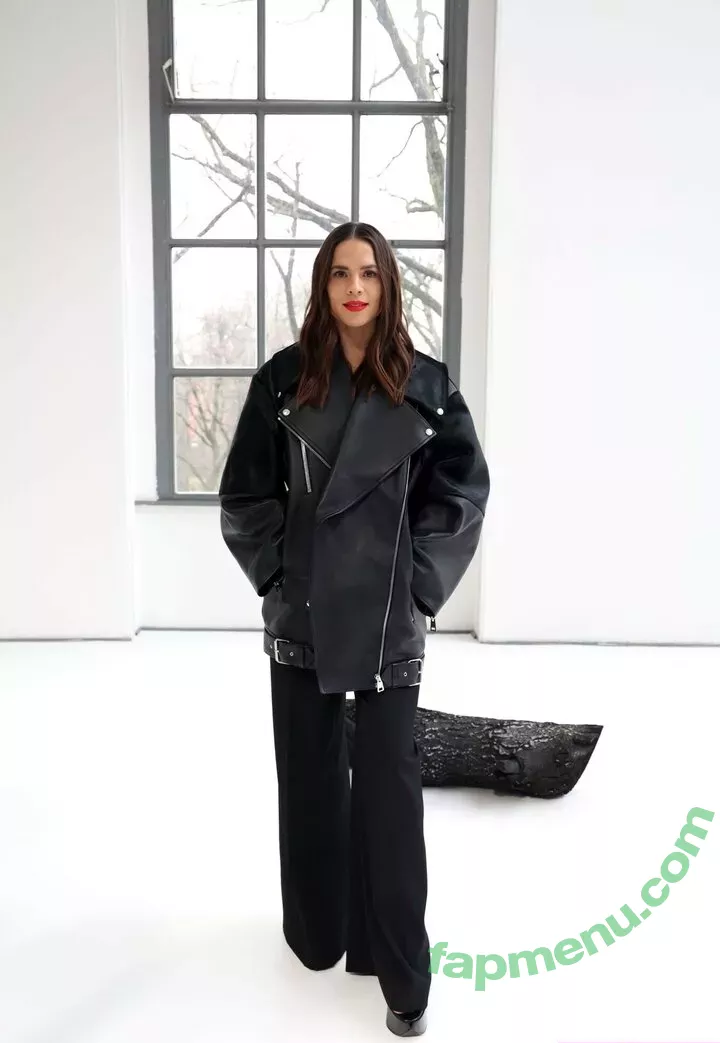 Hayley Atwell nude photo #0424 (hayley_atwell / wellhayley)