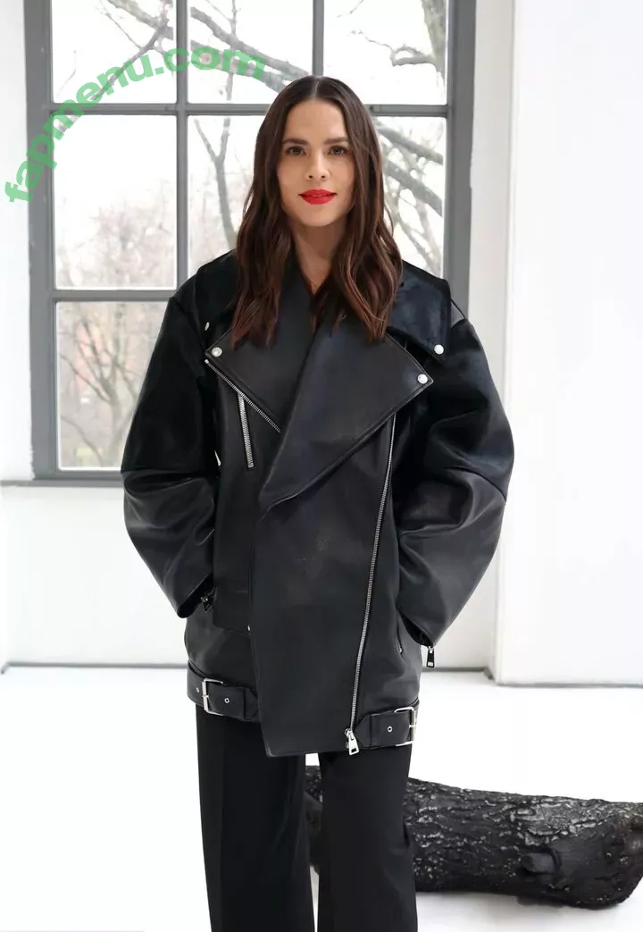 Hayley Atwell nude photo #0433 (hayley_atwell / wellhayley)