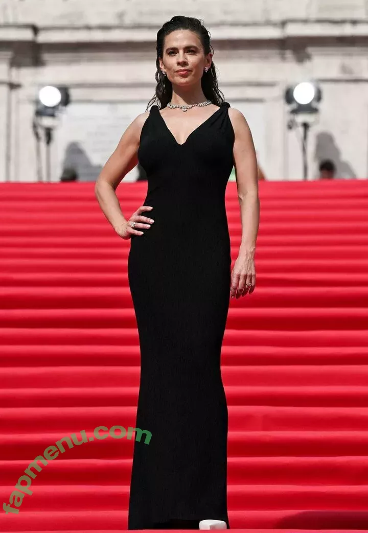 Hayley Atwell nude photo #0464 (wellhayley)