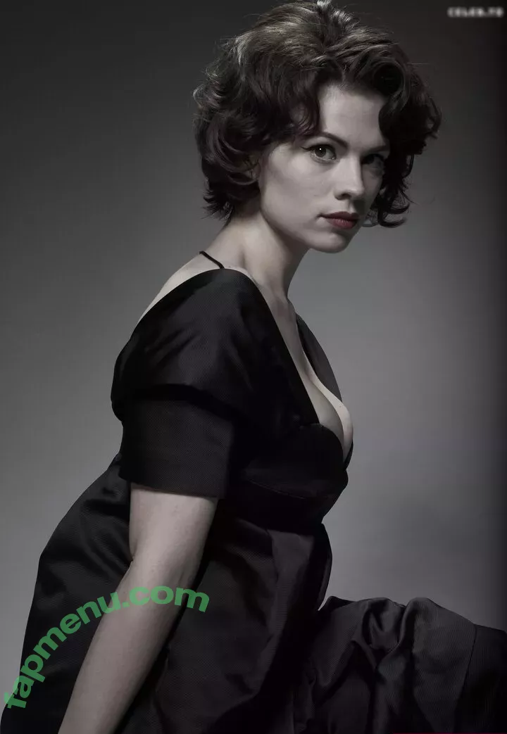 Hayley Atwell nude photo #0717 (hayley_atwell / wellhayley)