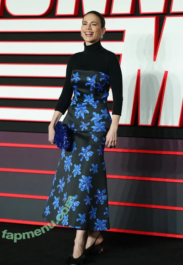 Hayley Atwell nude photo #1108 (hayley_atwell / wellhayley)