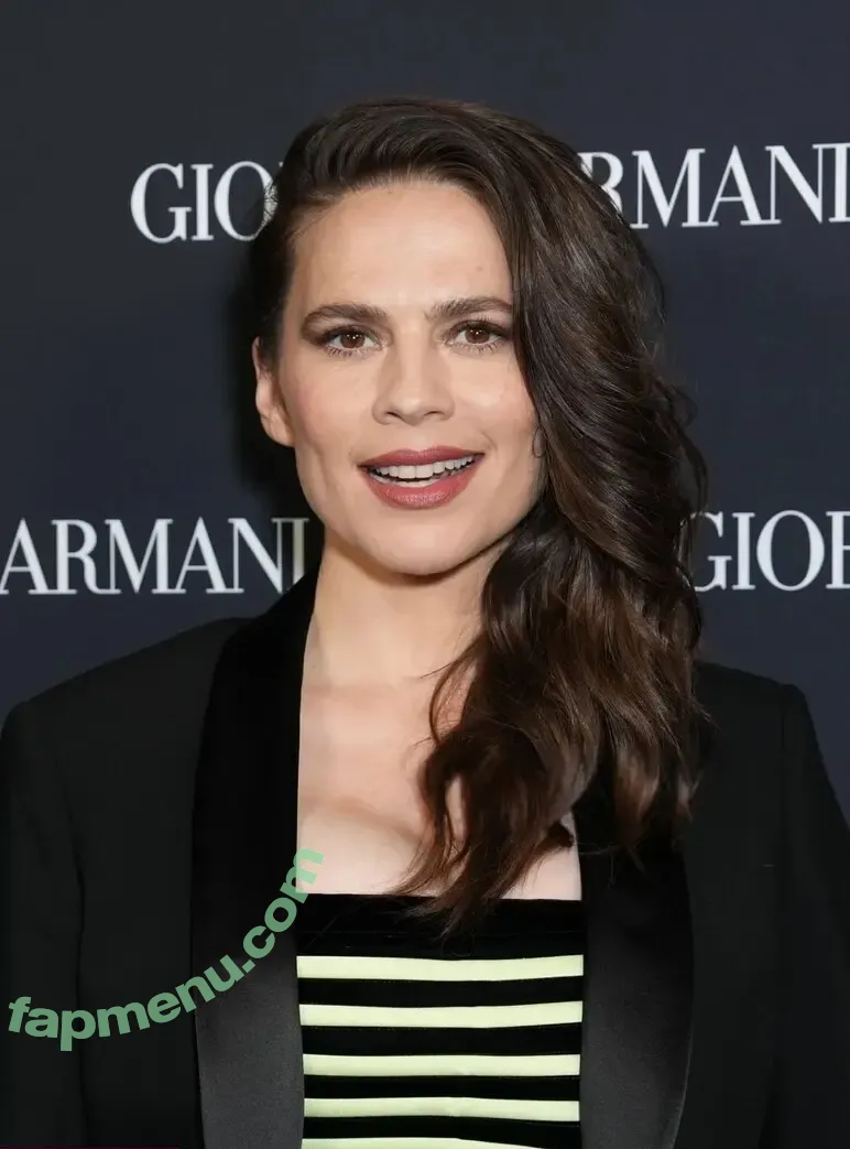 Hayley Atwell nude photo #1123 (hayley_atwell / wellhayley)