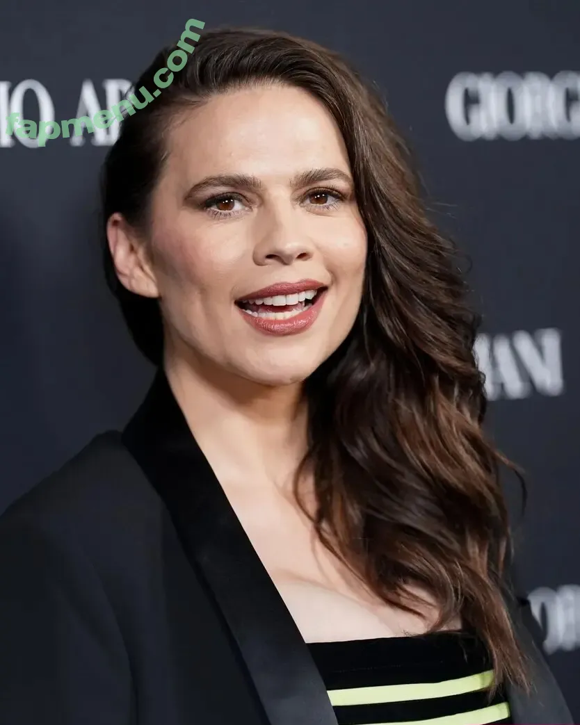 Hayley Atwell nude photo #1124 (hayley_atwell / wellhayley)