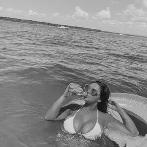 Hayley Aurisch / hailey.aurisch / yellowmonkeys nude photo #0229