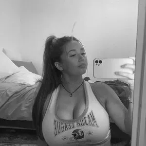 Hayley Aurisch / hailey.aurisch / yellowmonkeys nude photo #0233