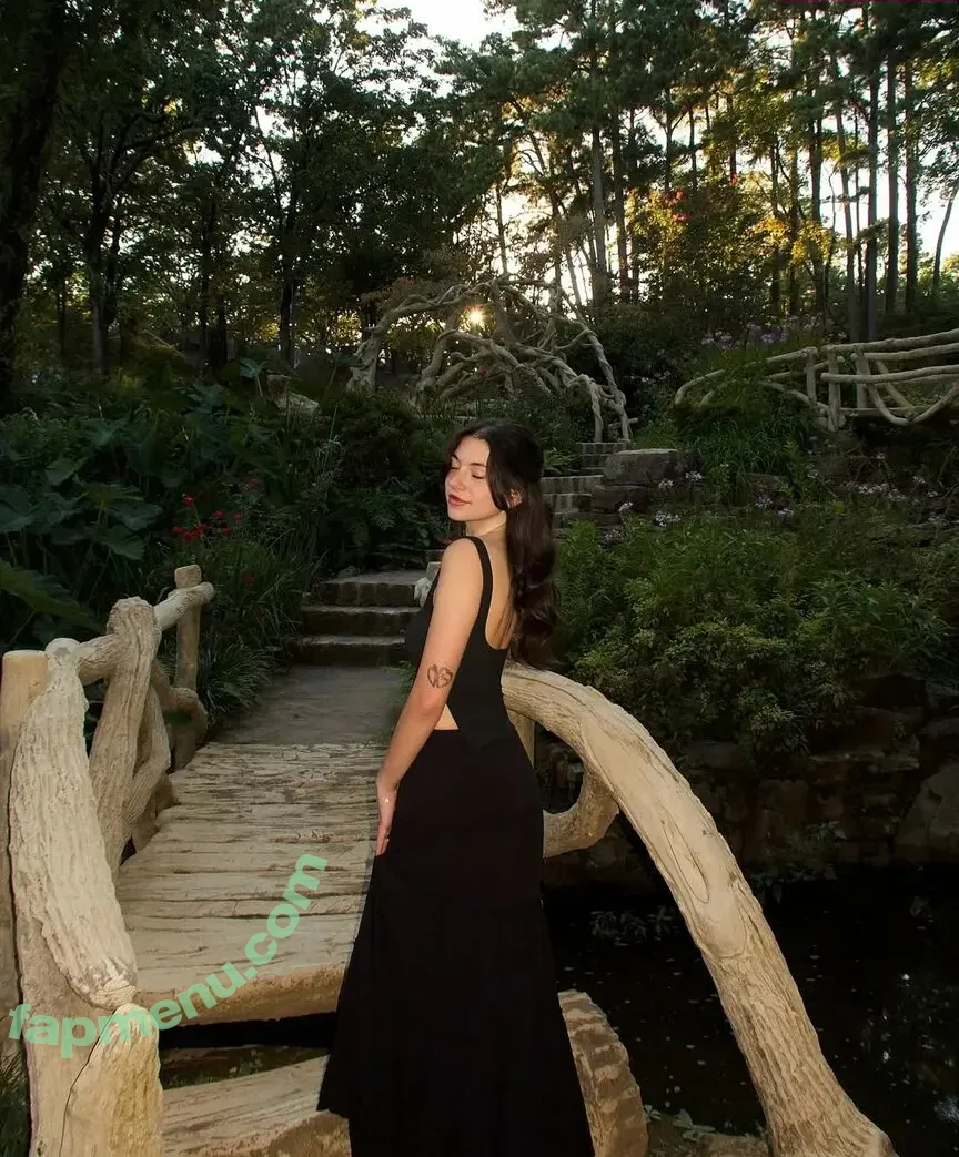 Hayley Benson nude photo #0019 (hayleyybenson)