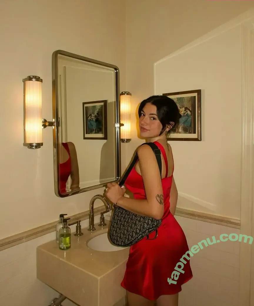 Hayley Benson nude photo #0022 (hayleyybenson)