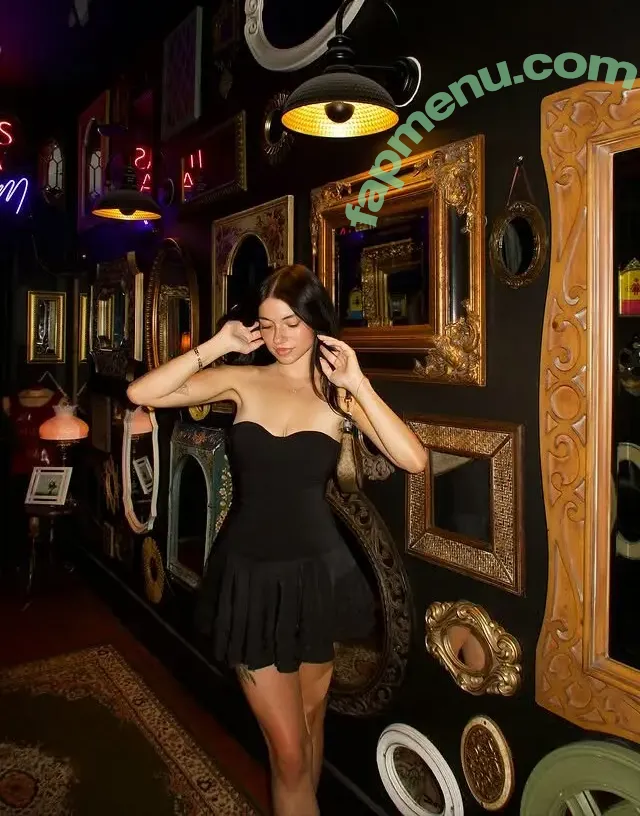 Hayley Benson nude photo #0051 (hayleyybenson)