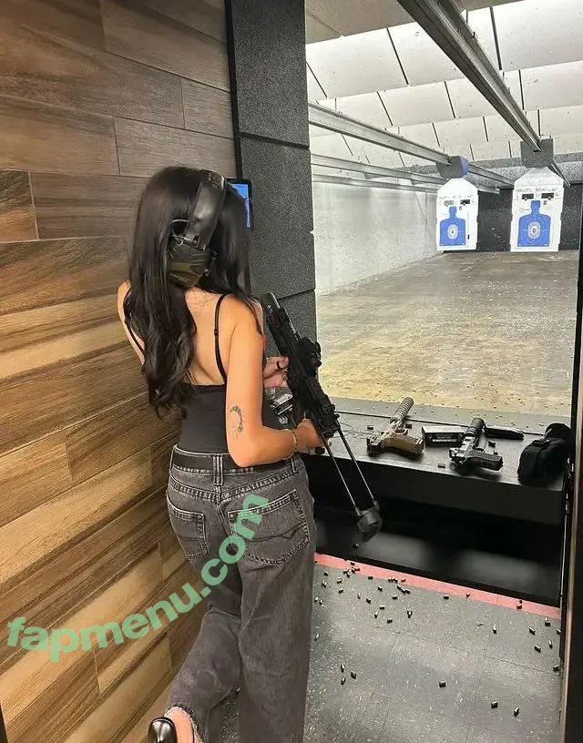 Hayley Benson nude photo #0066 (hayleyybenson)