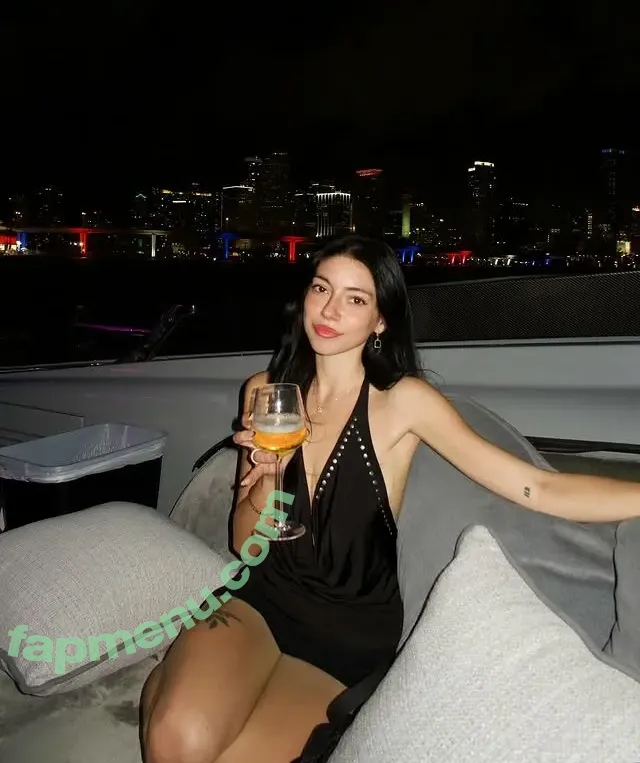 Hayley Benson nude photo #0095 (hayleyybenson)