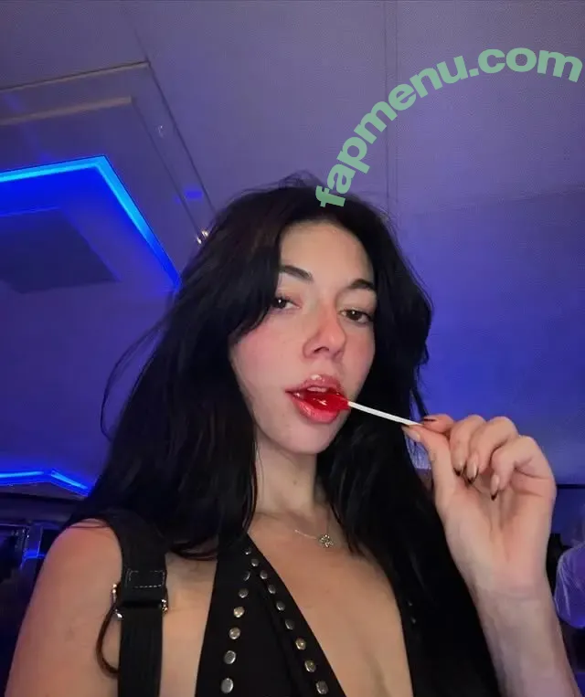 Hayley Benson nude photo #0098 (hayleyybenson)