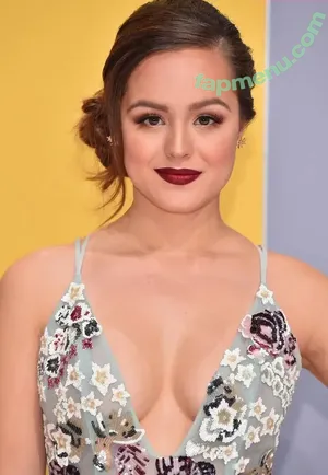 Hayley Orrantia / hayleyorrantia nude photo #0112