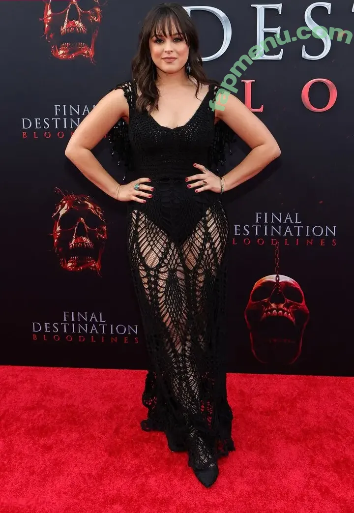Hayley Orrantia nude photo #0077 (hayleyorrantia)
