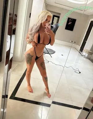 HayleyHalcx nude photo #0021