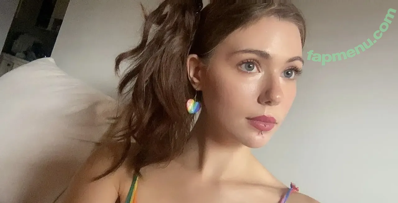 hayleyreign nude photo #0002 (hayleyreign07)