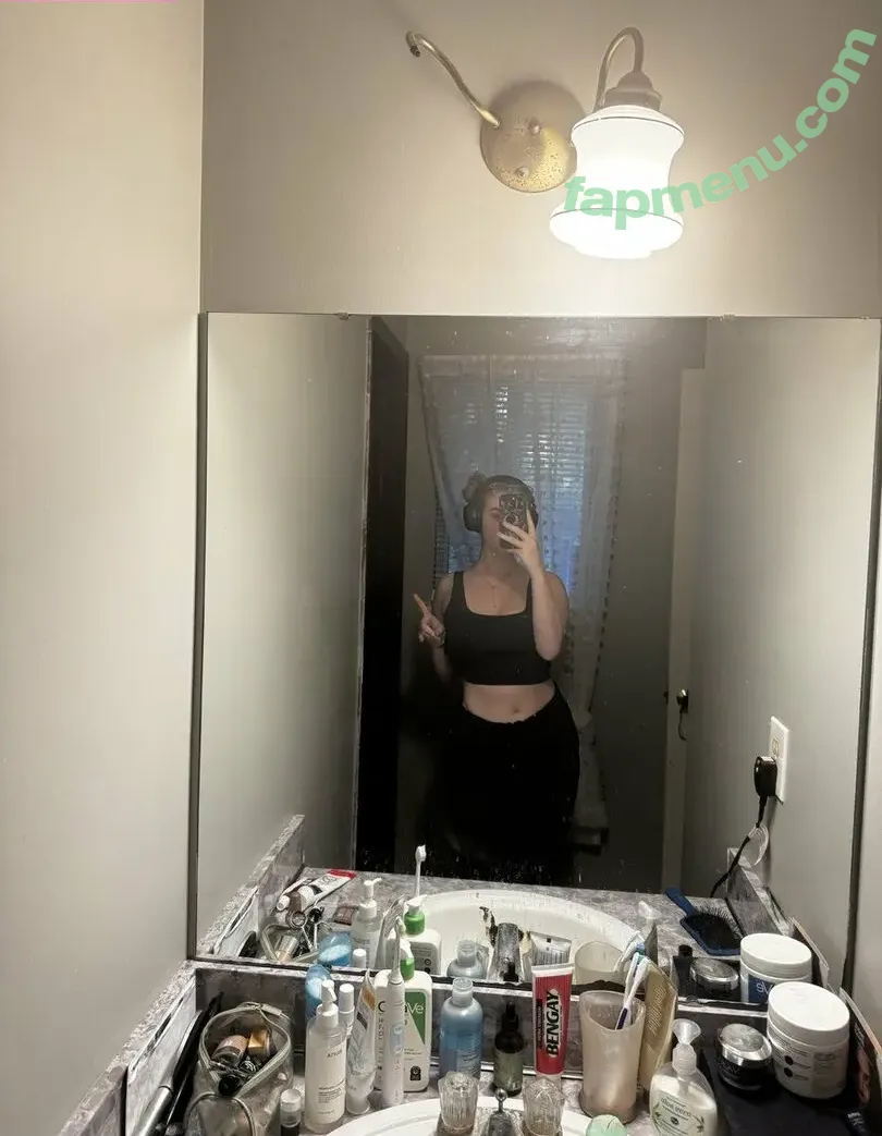 HayMartinn nude photo #0030 (Hal_es / ha1es666 / hay.martin)