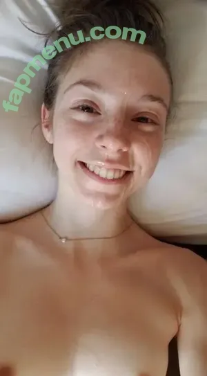 Haze Lynn / FlipMineArseMom / haze_lynn / therealhazelyn nude photo #0531