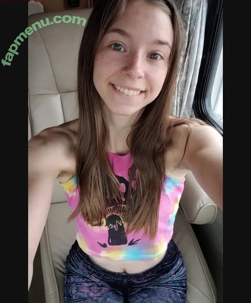 Haze Lynn nude photo #0591 (FlipMineArseMom / haze_lynn / hazelynnttv)