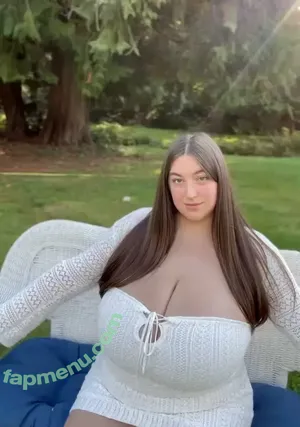  nude photo #0002