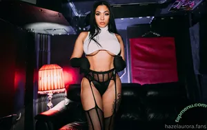 hazelaurora / hazela.xo nude photo #0001