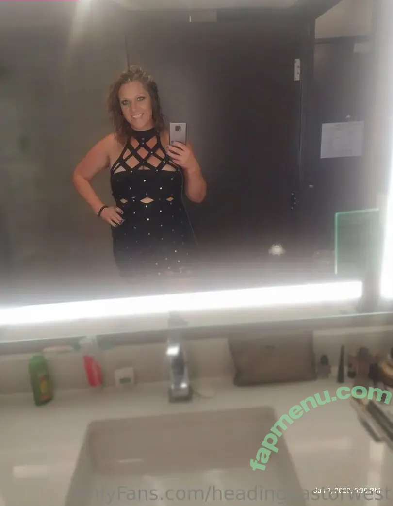 headingeastorwest nude photo #0009 (headingeastorwest)
