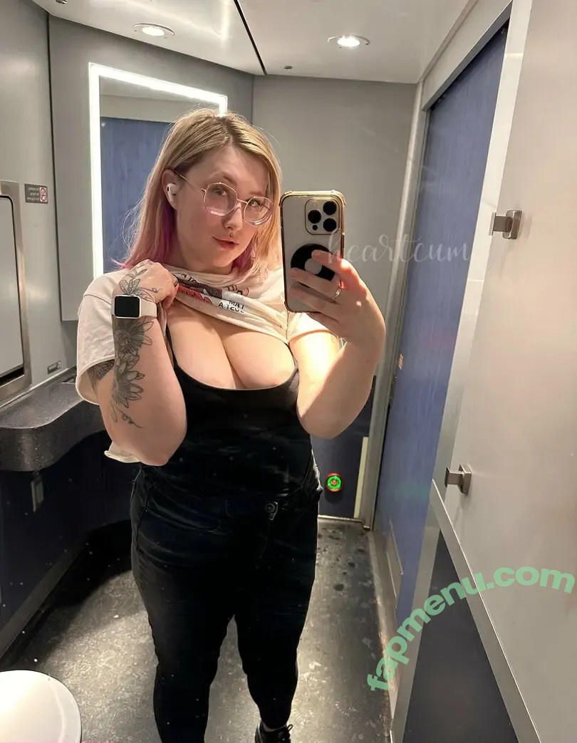 heartcumtz nude photo #0109 (heartcumtz)