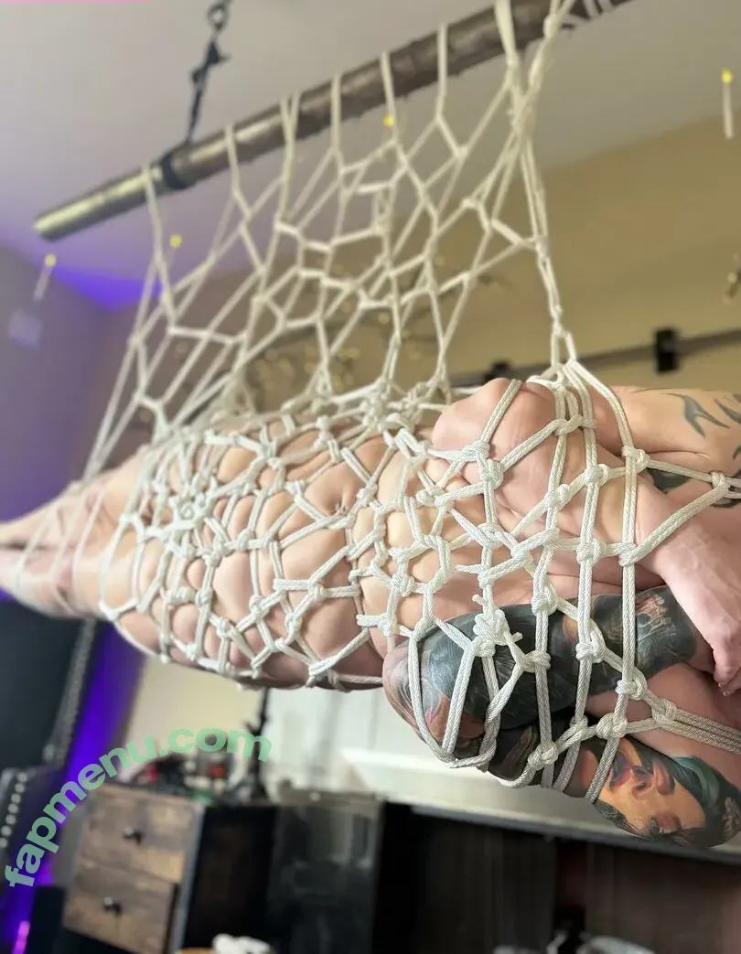 heat_from_fire nude photo #0047 (heat.from.fire)