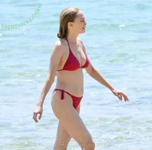 Heather Graham / curlyjoeee / imheathergraham nude photo #0014