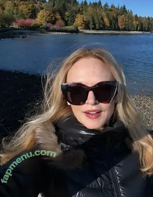 Heather Graham / imheathergraham / jessicag8081 nude photo #0114