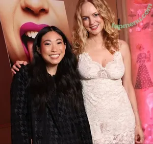 Heather Graham / imheathergraham / jessicag8081 nude photo #0139