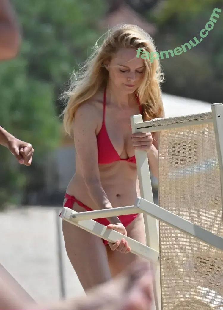 Heather Graham nude photo #0019 (imheathergraham / jessicag8081)