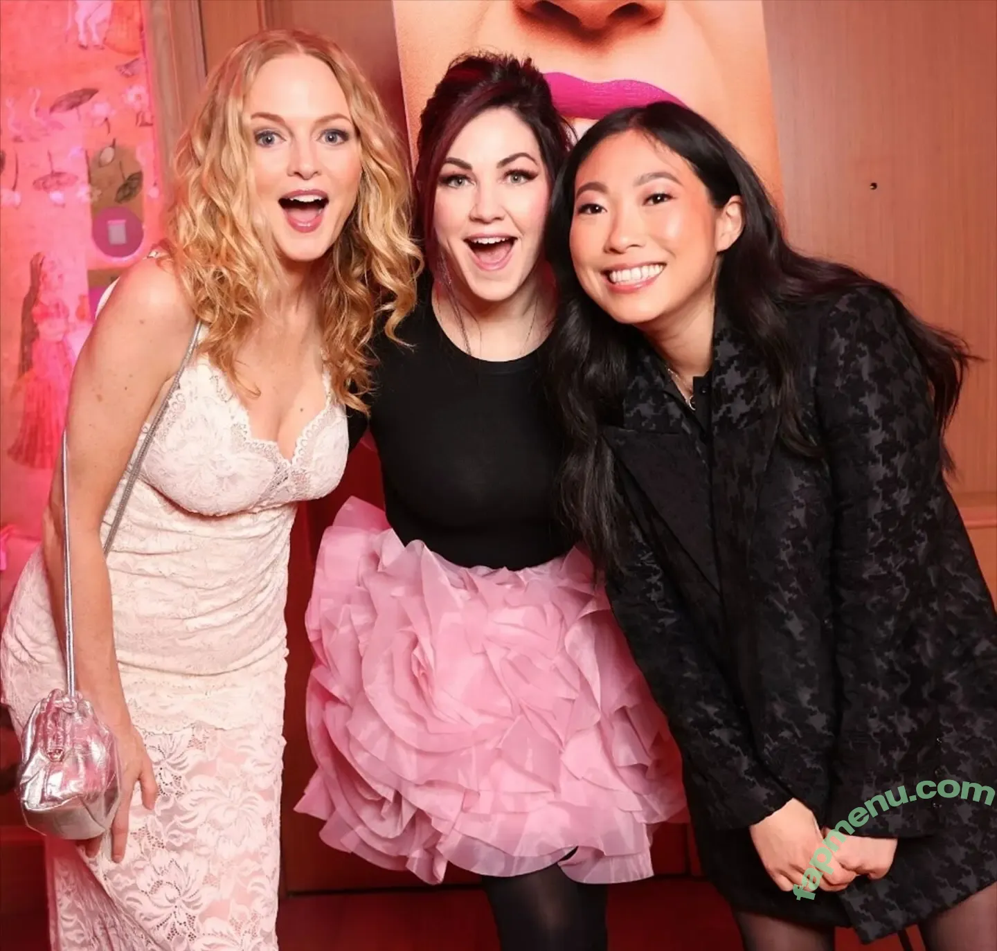 Heather Graham nude photo #0138 (imheathergraham / jessicag8081)