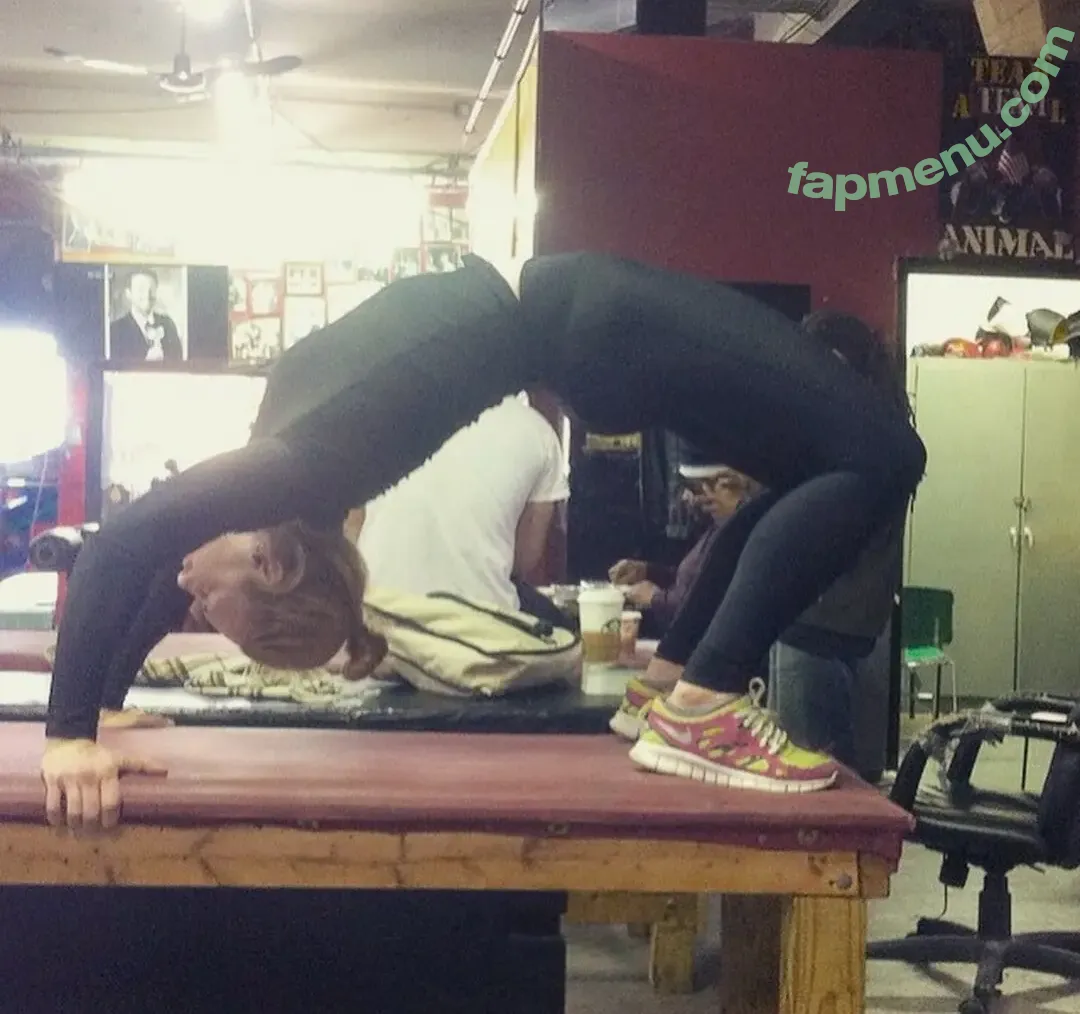 Heather Hardy nude photo #0221 (American Boxer / heathertheheat)